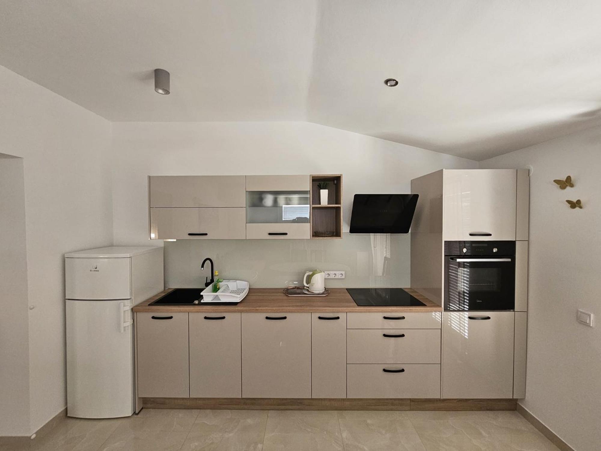 Filip Apartment Omiš Екстериор снимка